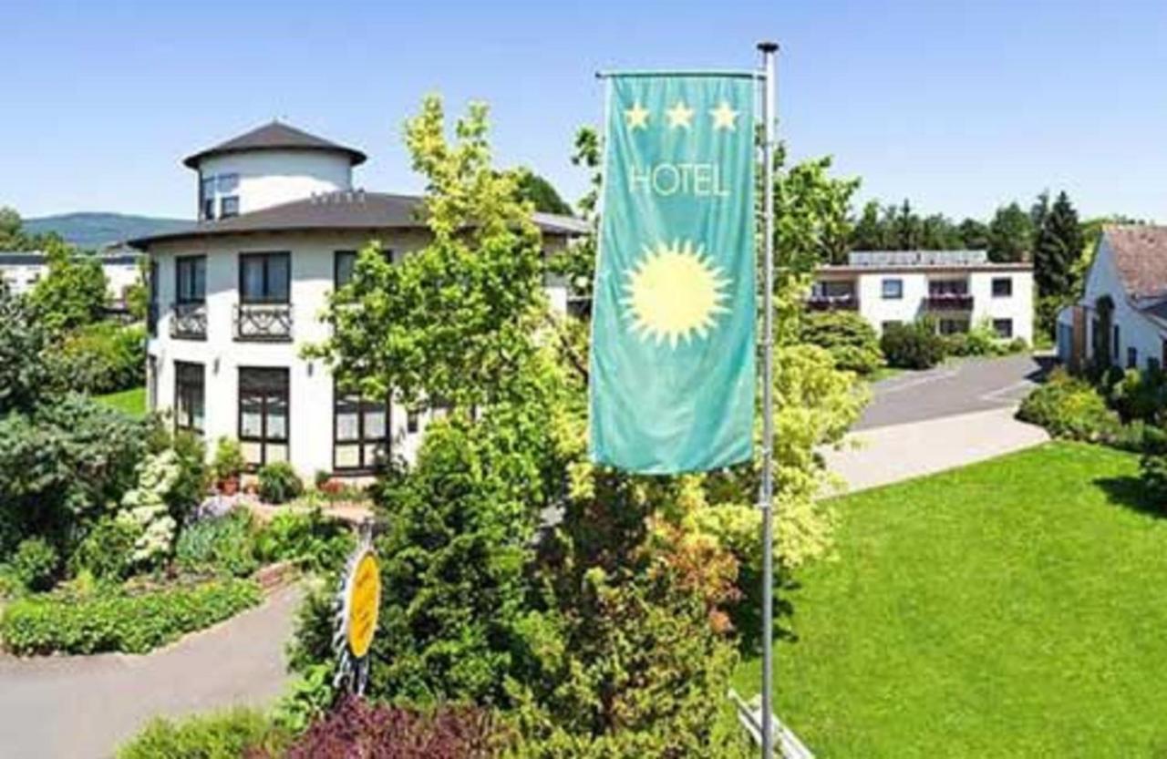 Hotel Garni Schick Oberursel Exterior foto